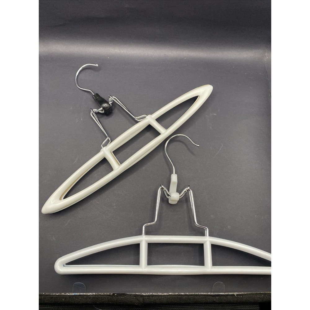 2 Clamp Style Clothes Hangers Skirts, Pants Non-Slip Plastic
